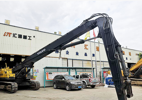 三一485挖掘機，改挖掘機打樁臂